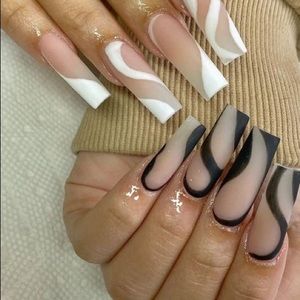 Meet your Posher, Ivie